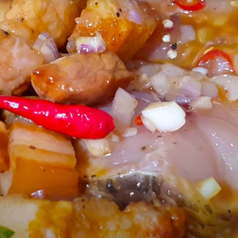 Bước 3 Kho cá Cá lóc kho thịt ba rọi nước dừa