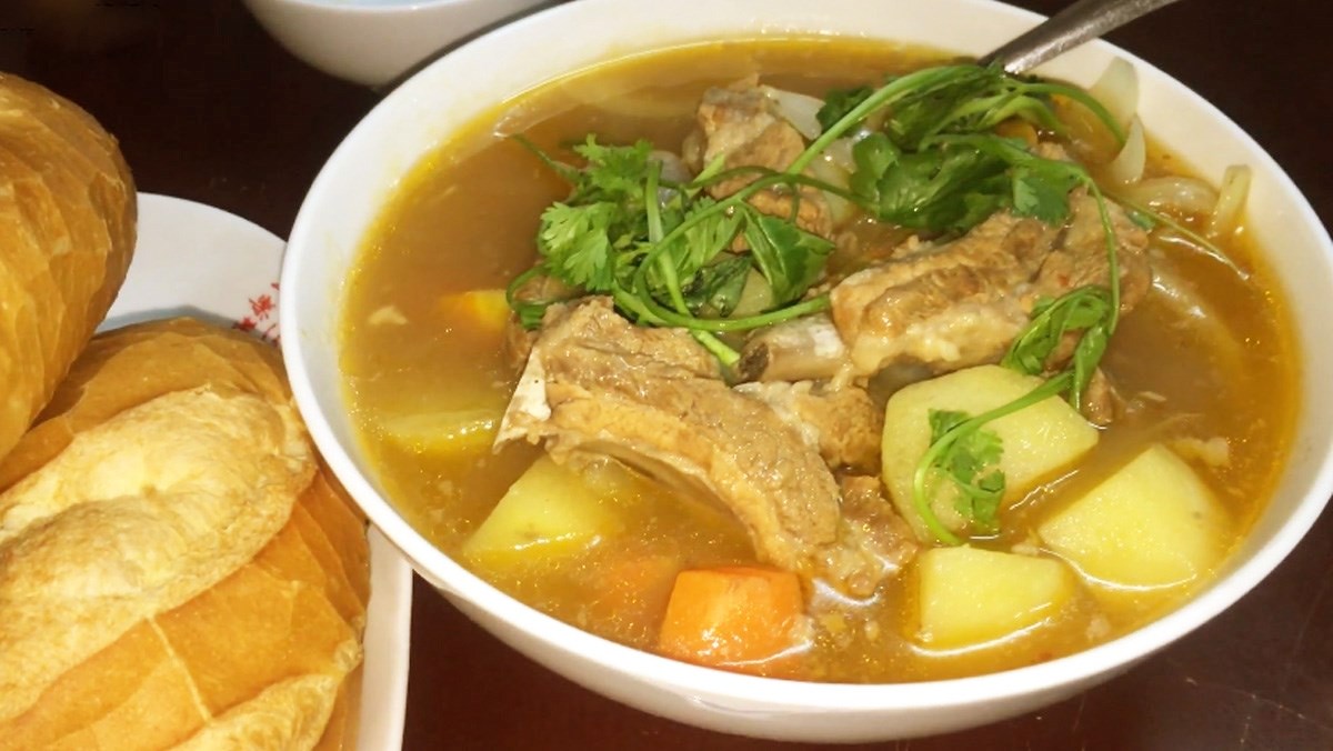 Sườn non nấu xí muội